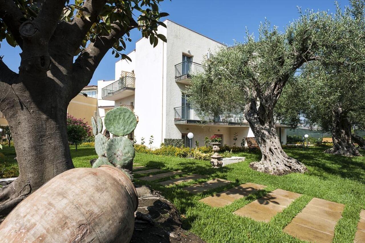 Villa Collina Giardini Naxos Eksteriør bilde