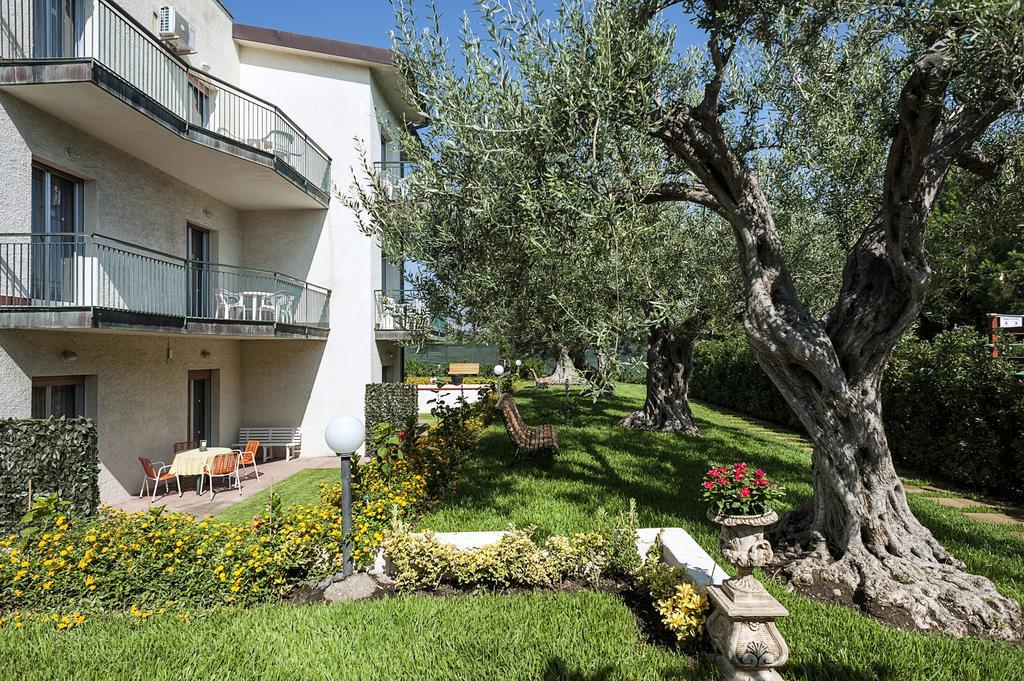 Villa Collina Giardini Naxos Eksteriør bilde