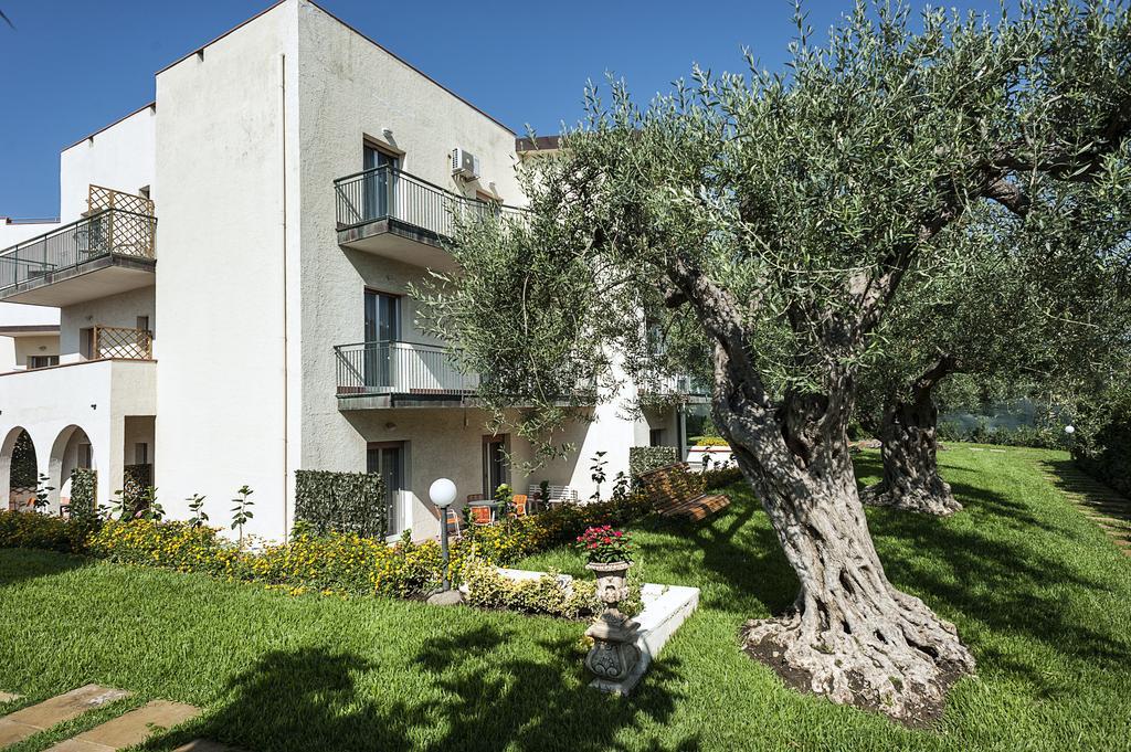 Villa Collina Giardini Naxos Eksteriør bilde